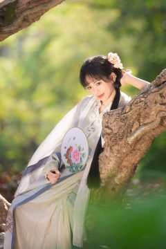 神马影视古装权谋剧封面，宫廷华丽场景金碧辉煌